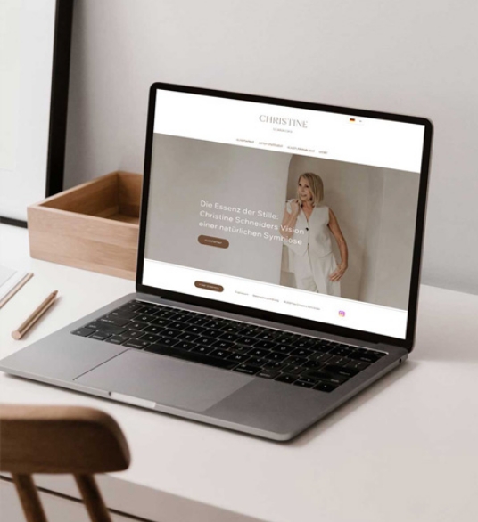 Webseite Brand Design für Christine Schneider – Designtouch Agatha Grapenthin